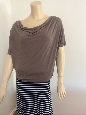 Women's Taupe Draped Short-Sleeve Tee